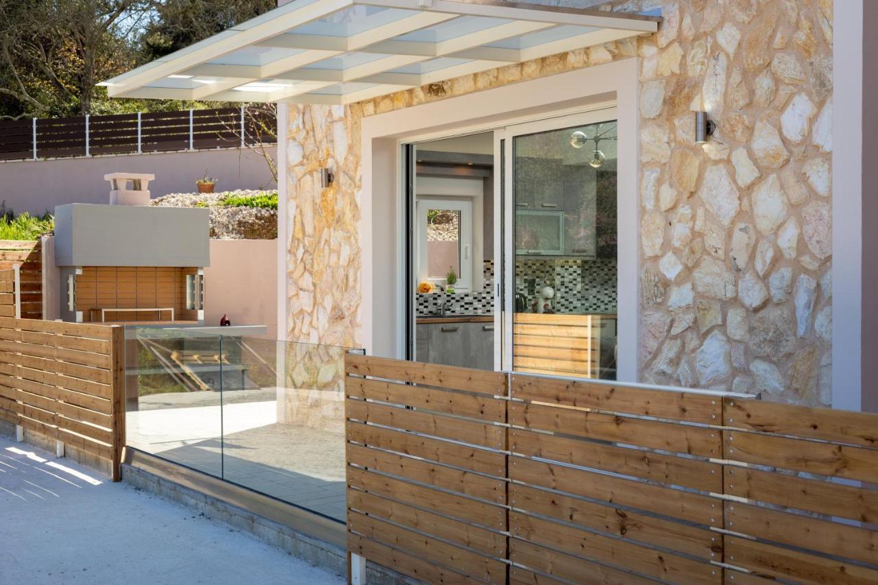 Nightingale Villa & Suites Corfu Gazatika Exterior photo