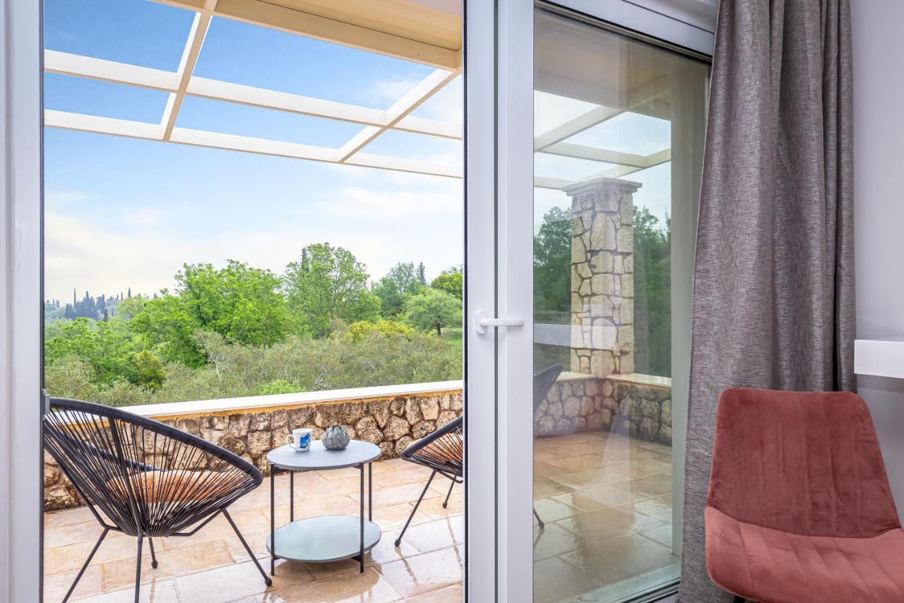 Nightingale Villa & Suites Corfu Gazatika Exterior photo